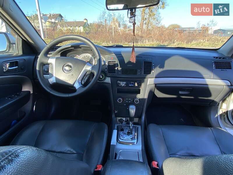 Седан Chevrolet Epica 2011 в Львові