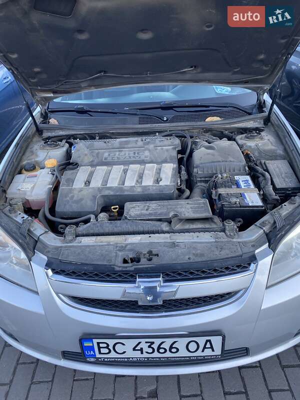 Седан Chevrolet Epica 2011 в Львові