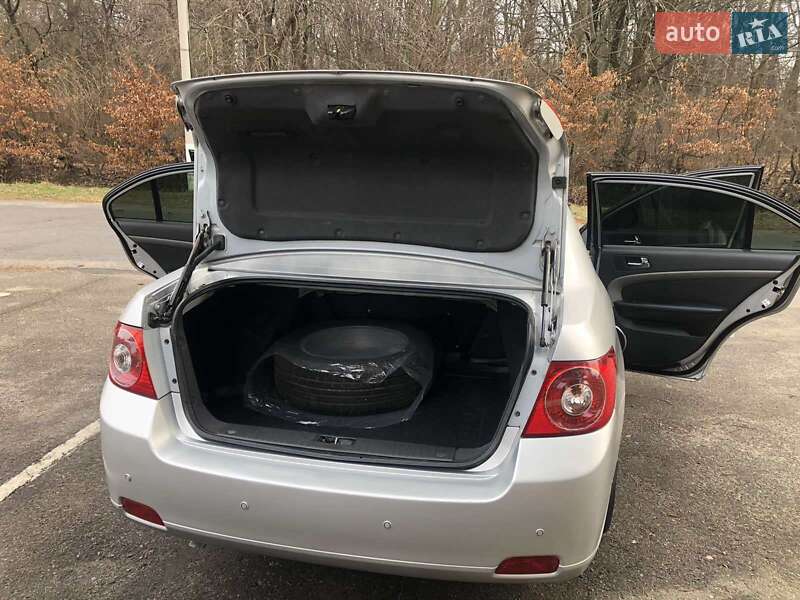 Седан Chevrolet Epica 2007 в Фастові