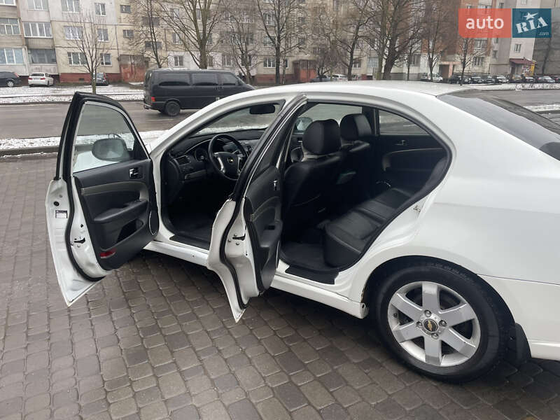 Седан Chevrolet Epica 2007 в Хмельницькому