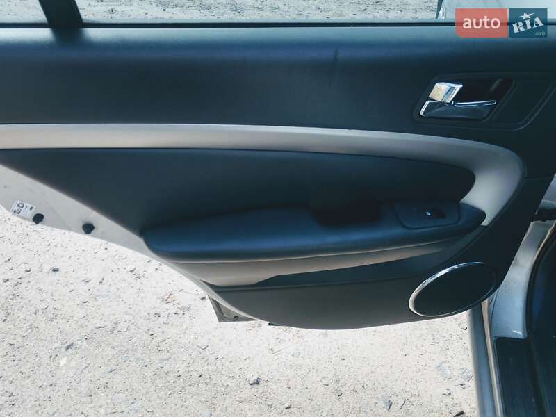 Седан Chevrolet Epica 2007 в Городку