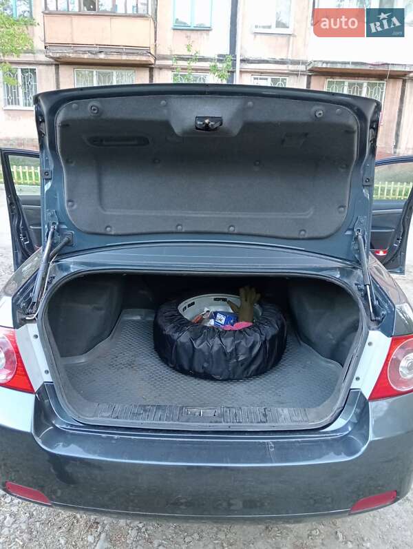 Седан Chevrolet Epica 2007 в Кривому Розі