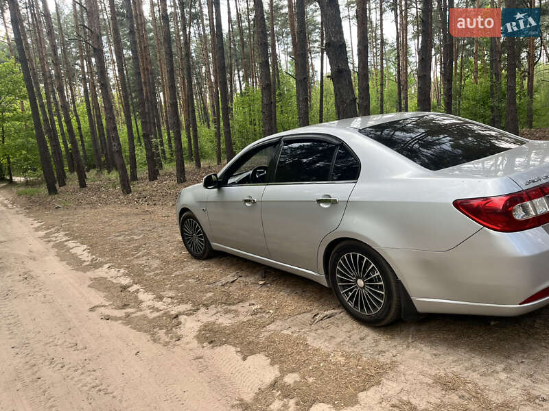 Седан Chevrolet Epica 2011 в Києві