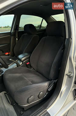 Седан Chevrolet Epica 2007 в 