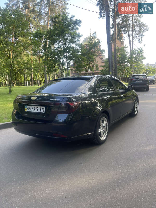 Седан Chevrolet Epica 2009 в Киеве
