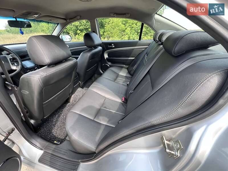 Седан Chevrolet Epica 2007 в Умані