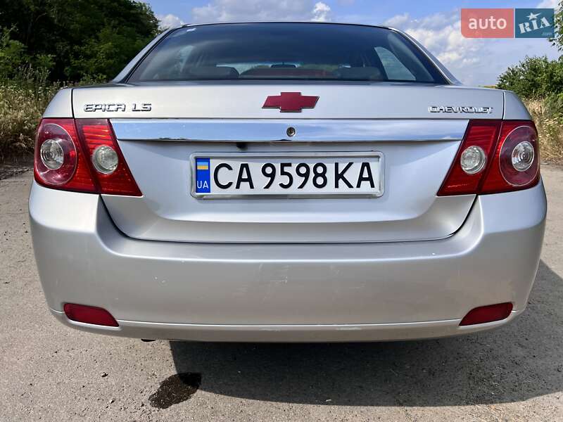 Седан Chevrolet Epica 2007 в Умані
