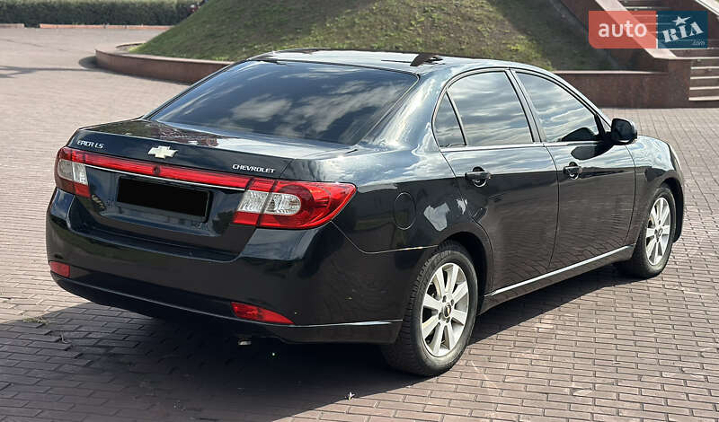 Седан Chevrolet Epica 2008 в Днепре
