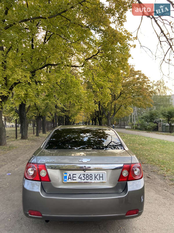 Седан Chevrolet Epica 2007 в Першотравенске