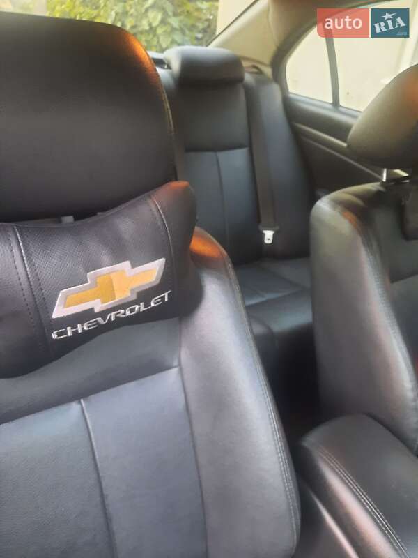 Седан Chevrolet Epica 2008 в Киеве фото 3 Седан Chevrolet Epica 2008 в Киеве