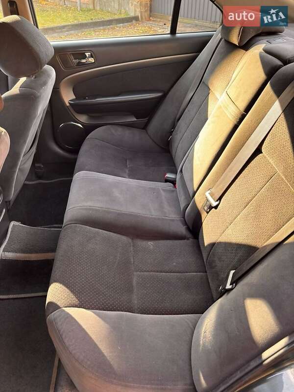 Седан Chevrolet Epica 2008 в Броварах