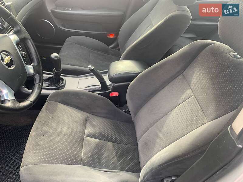 Седан Chevrolet Epica 2007 в Киеве