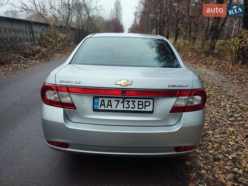 Седан Chevrolet Epica 2011 в Киеве