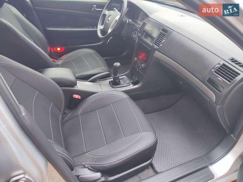 Седан Chevrolet Epica 2011 в Киеве