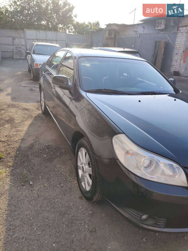 Седан Chevrolet Epica 2009 в Киеве