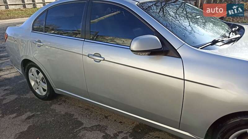 Седан Chevrolet Epica 2008 в Богуславе