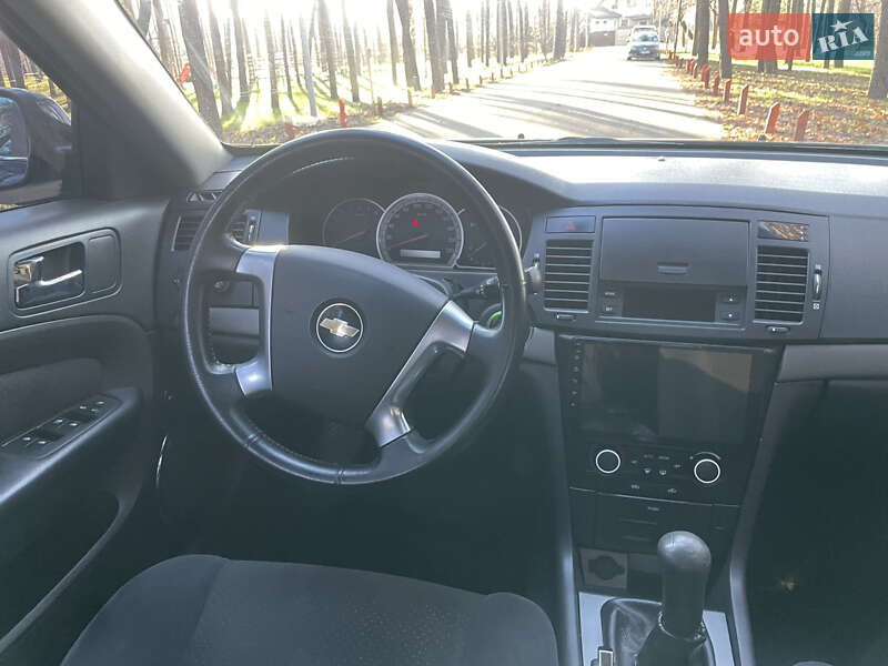 Седан Chevrolet Epica 2008 в Киеве фото 50 Седан Chevrolet Epica 2008 в Киеве