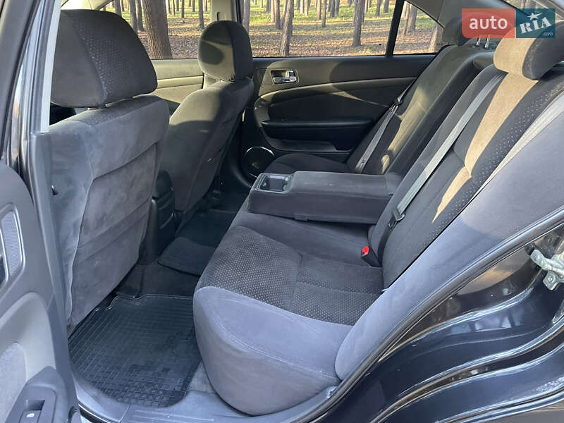 Седан Chevrolet Epica 2008 в Киеве фото 57 Седан Chevrolet Epica 2008 в Киеве