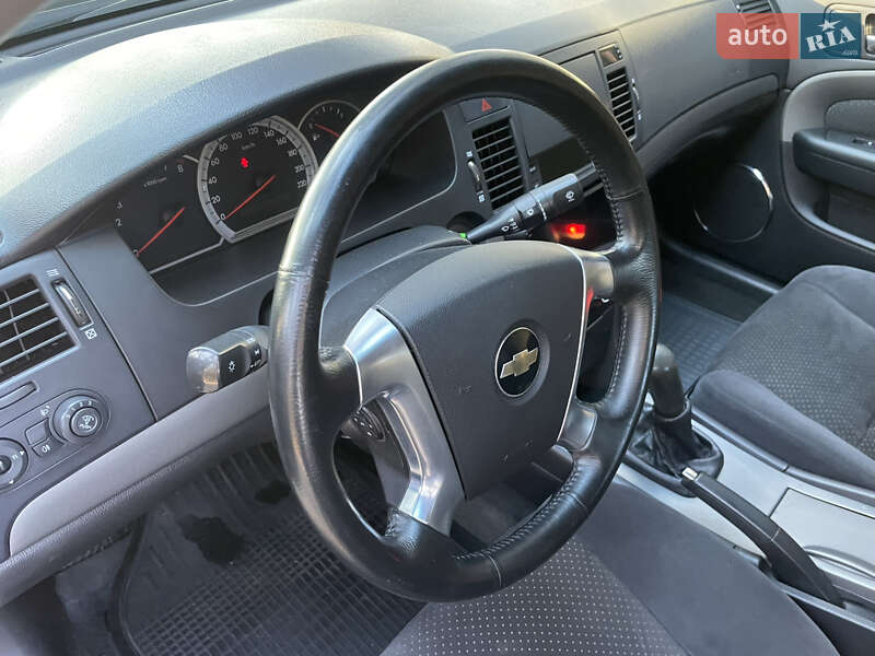 Седан Chevrolet Epica 2008 в Киеве фото 83 Седан Chevrolet Epica 2008 в Киеве