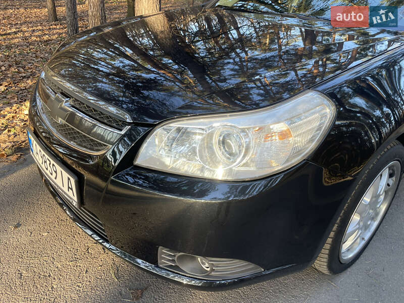 Седан Chevrolet Epica 2008 в Киеве фото 88 Седан Chevrolet Epica 2008 в Киеве