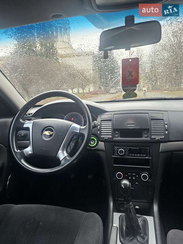 Седан Chevrolet Epica 2007 в Києві