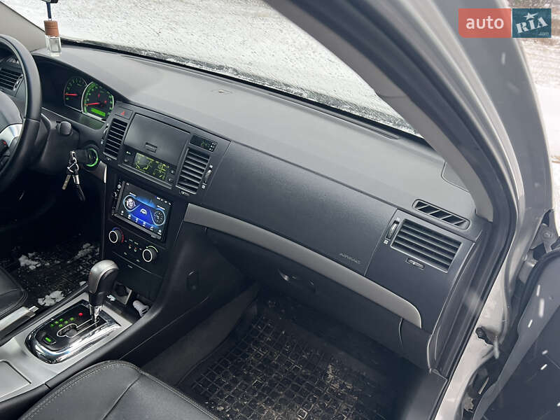 Седан Chevrolet Epica 2009 в Дубровице