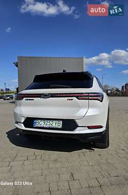 Позашляховик / Кросовер Chevrolet Equinox EV 2024 в 