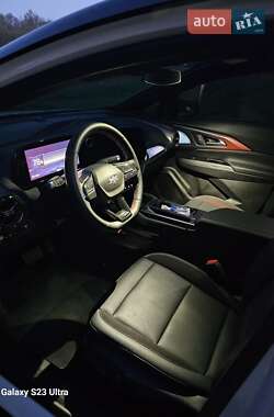 Позашляховик / Кросовер Chevrolet Equinox EV 2024 в 