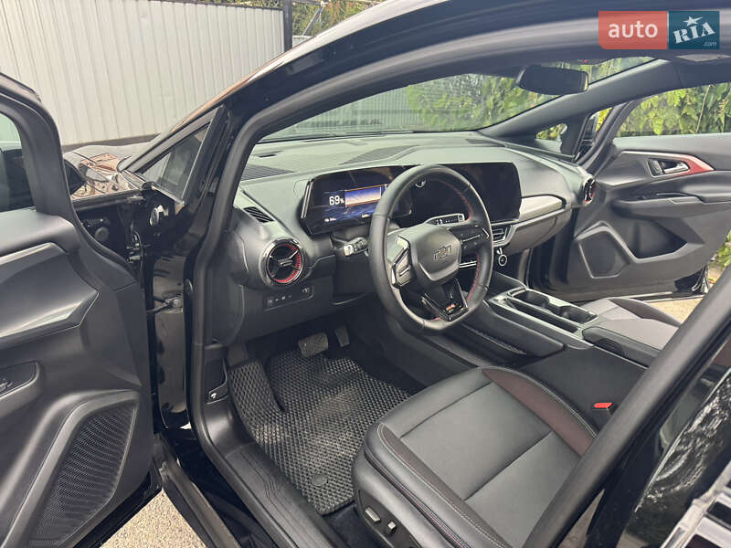 Позашляховик / Кросовер Chevrolet Equinox EV 2024 в Києві