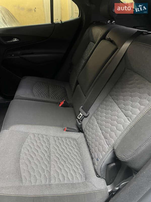 Внедорожник / Кроссовер Chevrolet Equinox 2017 в Днепре