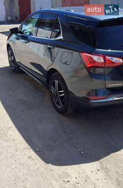Внедорожник / Кроссовер Chevrolet Equinox 2018 в 