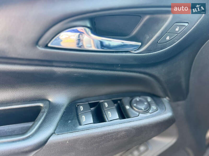 Позашляховик / Кросовер Chevrolet Equinox 2018 в Києві