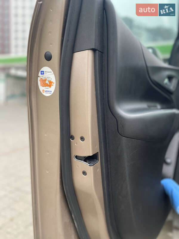 Внедорожник / Кроссовер Chevrolet Equinox 2018 в Ивано-Франковске фото 27 Внедорожник / Кроссовер Chevrolet Equinox 2018 в Ивано-Франковске