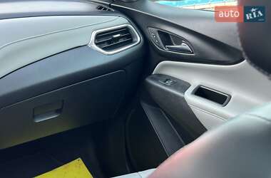 Внедорожник / Кроссовер Chevrolet Equinox 2019 в 