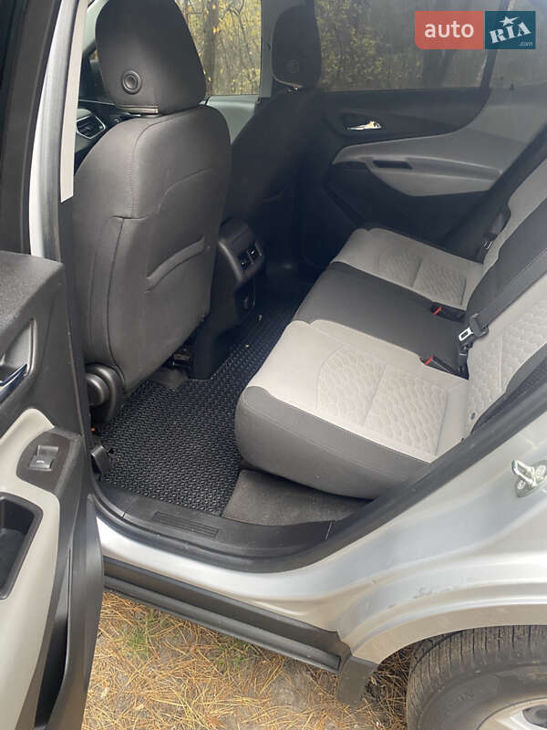 Внедорожник / Кроссовер Chevrolet Equinox 2017 в Черкассах