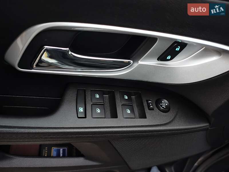 Внедорожник / Кроссовер Chevrolet Equinox 2016 в Ирпене