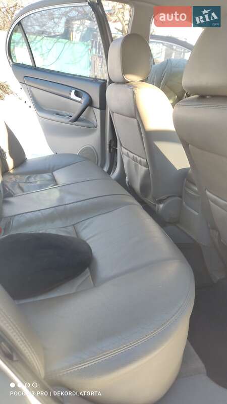 Седан Chevrolet Evanda 2006 в Житомирі