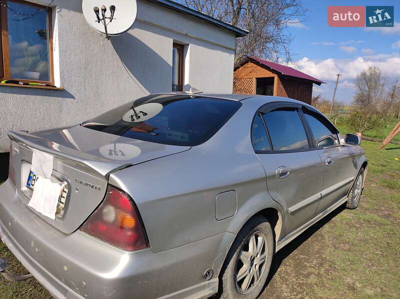Седан Chevrolet Evanda 2006 в Львове