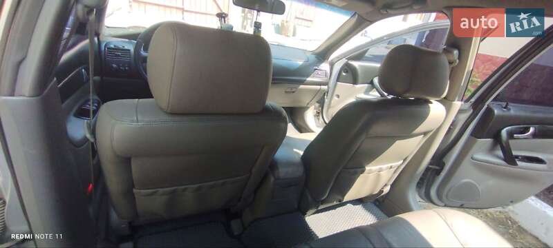 Седан Chevrolet Evanda 2004 в Николаевке