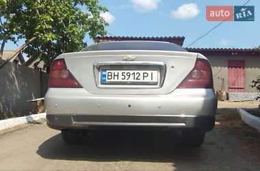 Седан Chevrolet Evanda 2004 в 