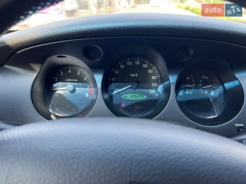 Седан Chevrolet Evanda 2005 в Днепре