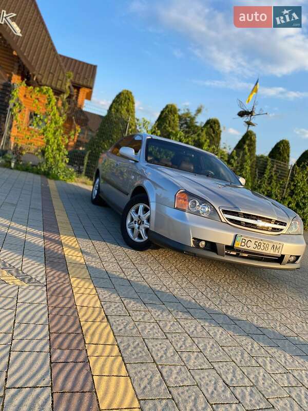Седан Chevrolet Evanda 2005 в Стрые