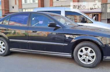 Седан Chevrolet Evanda 2006 в Луцке