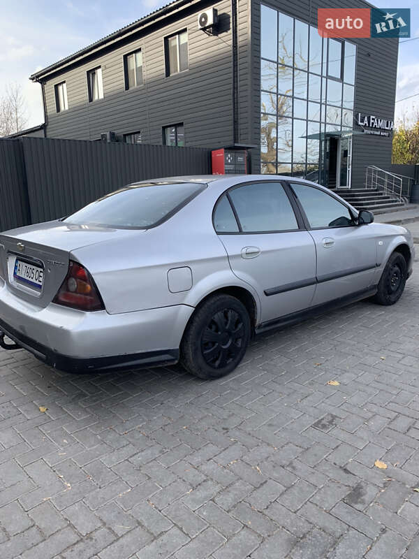 Седан Chevrolet Evanda 2005 в Житомире