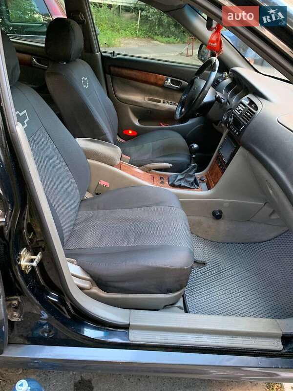 Седан Chevrolet Evanda 2005 в Києві