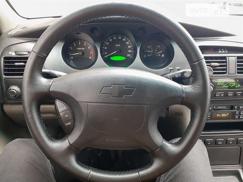 Седан Chevrolet Evanda 2006 в Киеве
