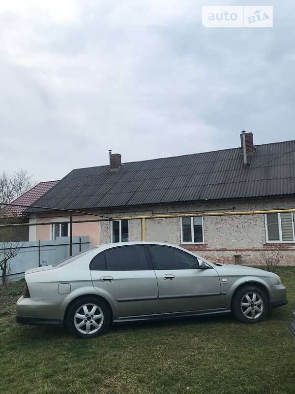 Седан Chevrolet Evanda 2005 в Черновцах