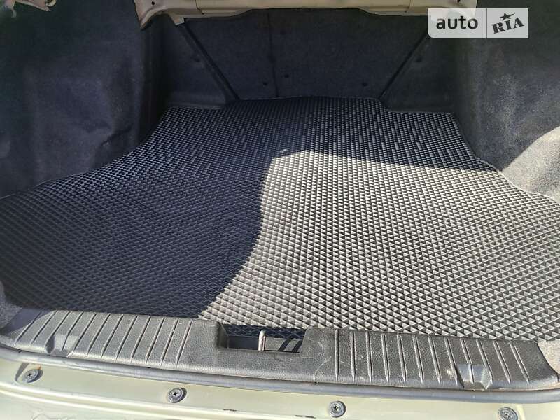 Седан Chevrolet Evanda 2005 в Черновцах
