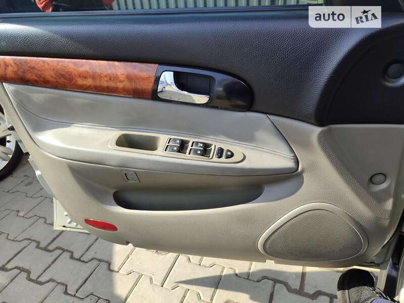 Седан Chevrolet Evanda 2005 в Черновцах