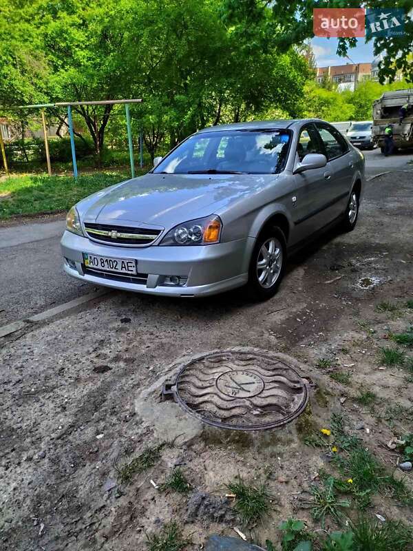 Седан Chevrolet Evanda 2006 в Мукачево